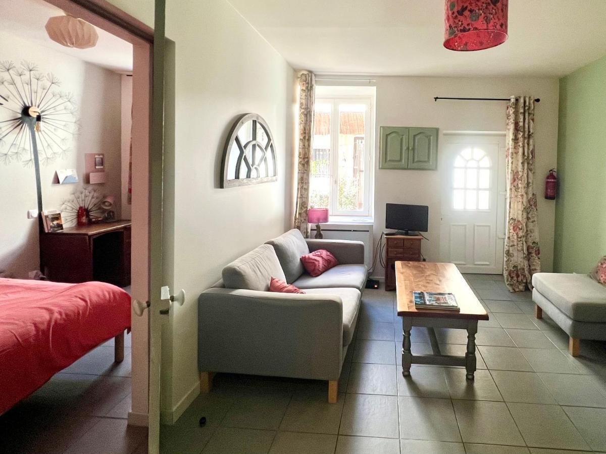 La Courette - T2 Plus Parking Gratuit Nimes Exterior foto