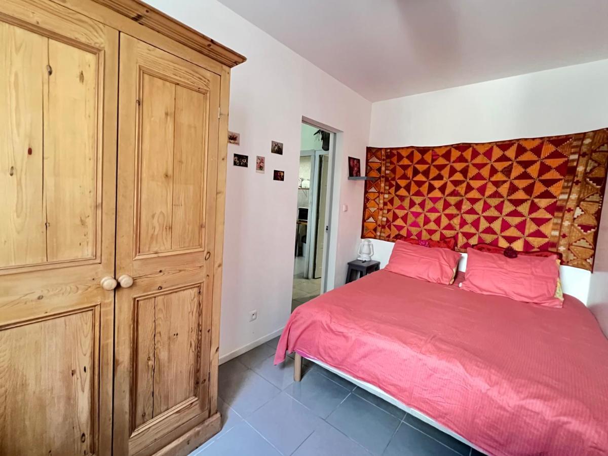 La Courette - T2 Plus Parking Gratuit Nimes Exterior foto